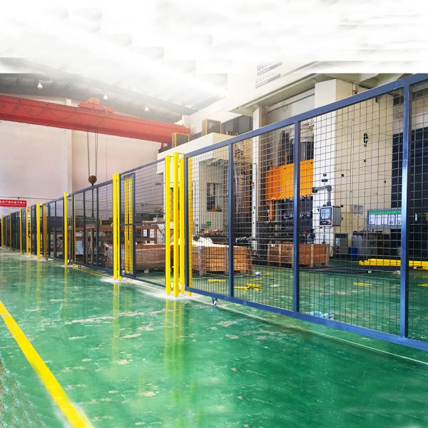 Wire Mesh Panels Workshop Fence with Sliding Door