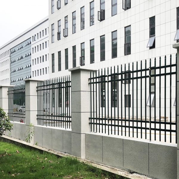 Building Security Traditionlal Commercial Metal Fencing